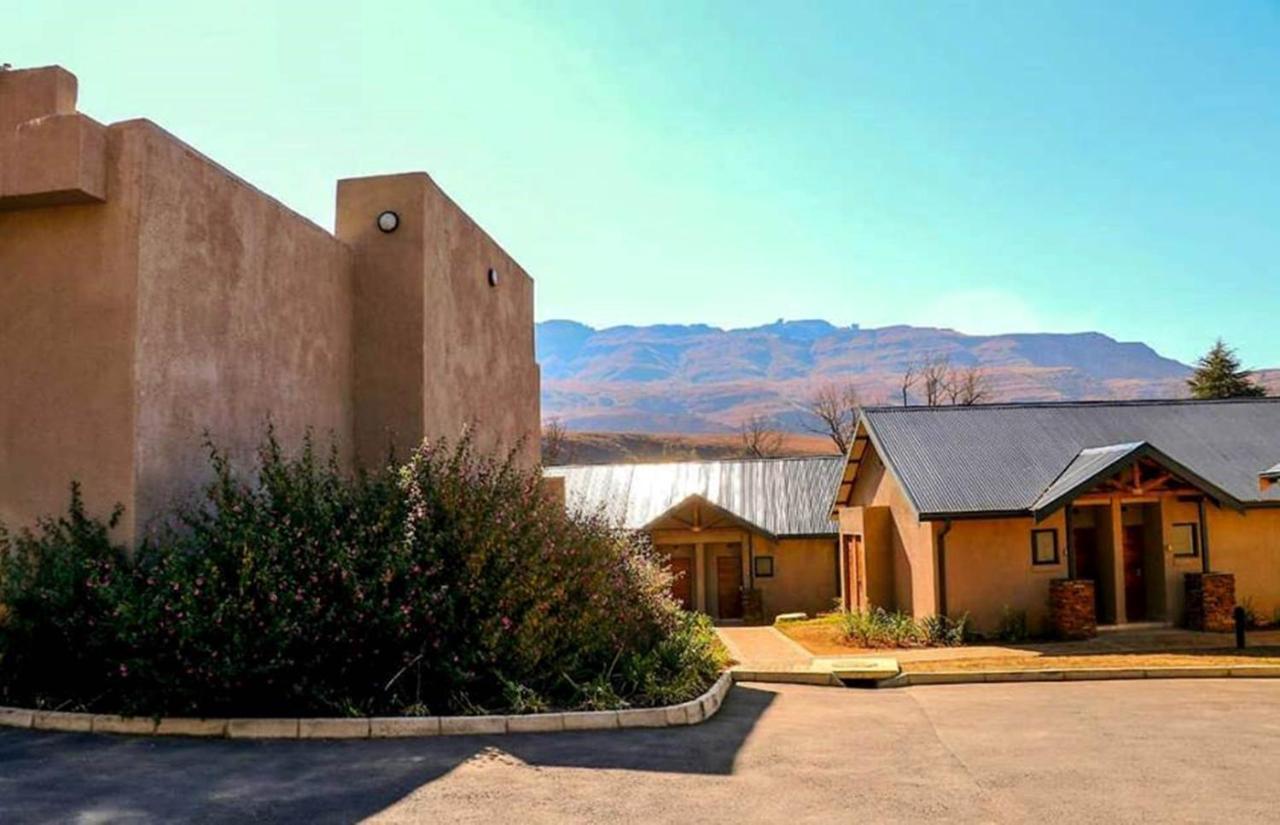Premier Resort Sani Pass Хаймвилль Экстерьер фото